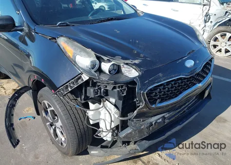 2020 Kia Sportage Lx z USA, uszkodzony, nr VIN KNDPM3AC4L7671227